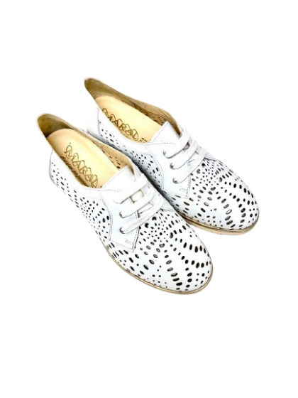 ART. 303S BIANCO allacciato con bucatura laser con plantare estraibile