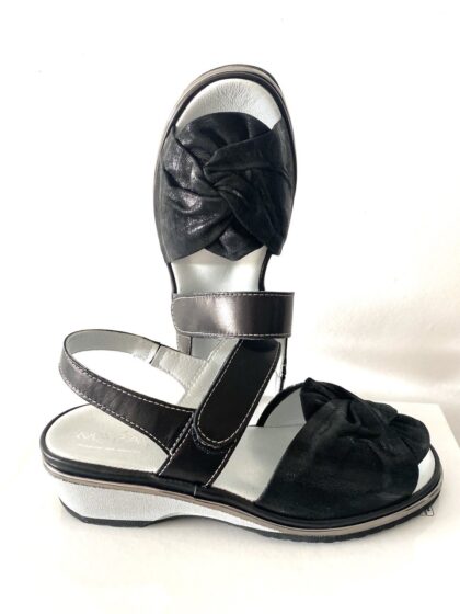ART. 530 nero sandalo memory